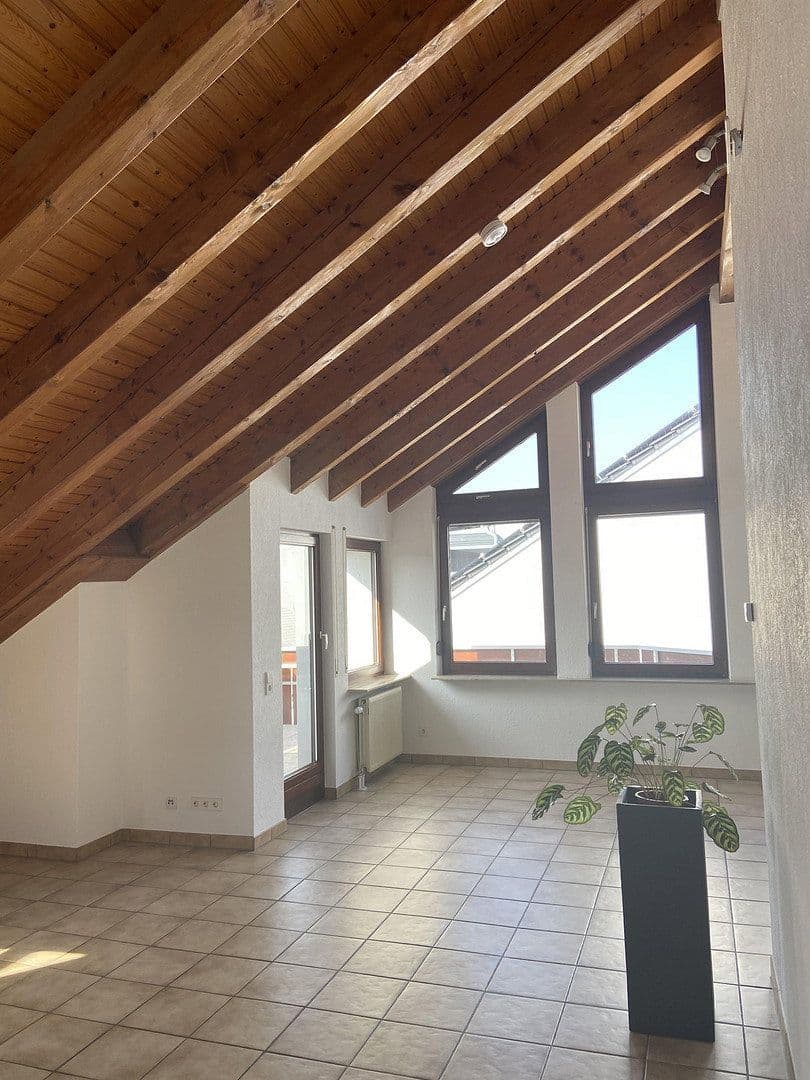 Pronájem bytu 3+kk 106 m², Winnenden, Bádensko-Württembersko Pronájem bytu 3+kk 106 m², Winnenden, Bádensko-Württembersko