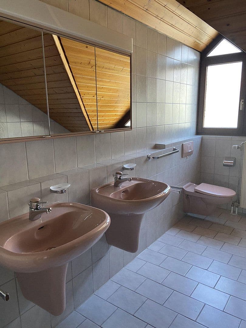 Pronájem bytu 3+kk 106 m², Winnenden, Bádensko-Württembersko Pronájem bytu 3+kk 106 m², Winnenden, Bádensko-Württembersko