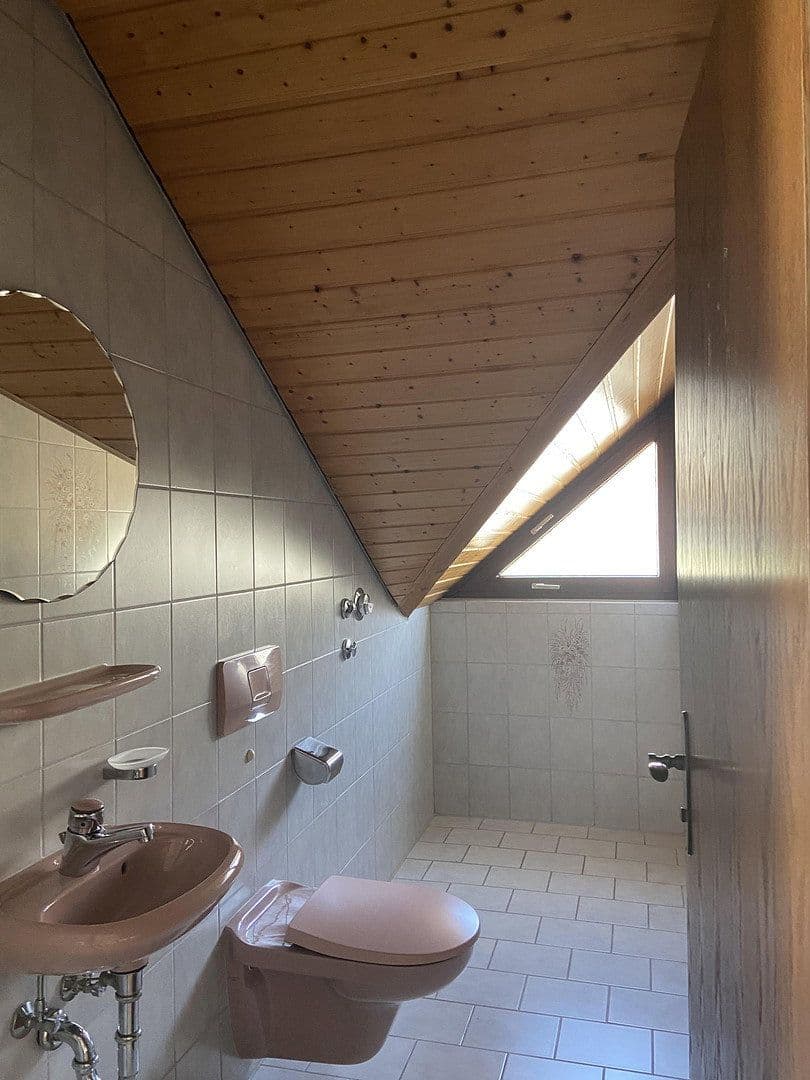 Pronájem bytu 3+kk 106 m², Winnenden, Bádensko-Württembersko Pronájem bytu 3+kk 106 m², Winnenden, Bádensko-Württembersko