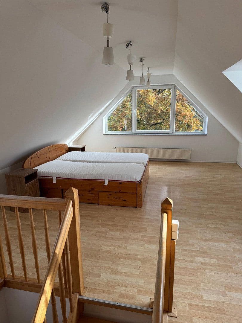 Pronájem bytu 3+1 85 m², Elbgaustr 79B, Hamburg, Hamburg Pronájem bytu 3+1 85 m², Elbgaustr 79B, Hamburg, Hamburg