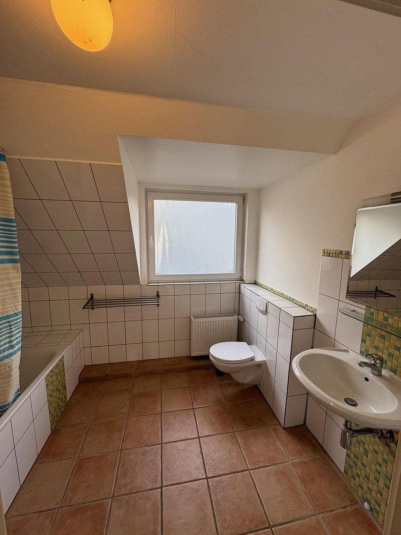 Pronájem bytu 3+1 85 m², Elbgaustr 79B, Hamburg, Hamburg Pronájem bytu 3+1 85 m², Elbgaustr 79B, Hamburg, Hamburg