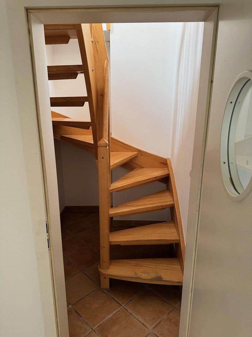 Pronájem bytu 3+1 85 m², Elbgaustr 79B, Hamburg, Hamburg Pronájem bytu 3+1 85 m², Elbgaustr 79B, Hamburg, Hamburg