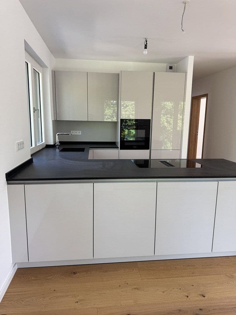 Pronájem bytu 3+1 110 m², Buchschlager Allee 29-33, Dreieich, Hessen Pronájem bytu 3+1 110 m², Buchschlager Allee 29-33, Dreieich, Hessen