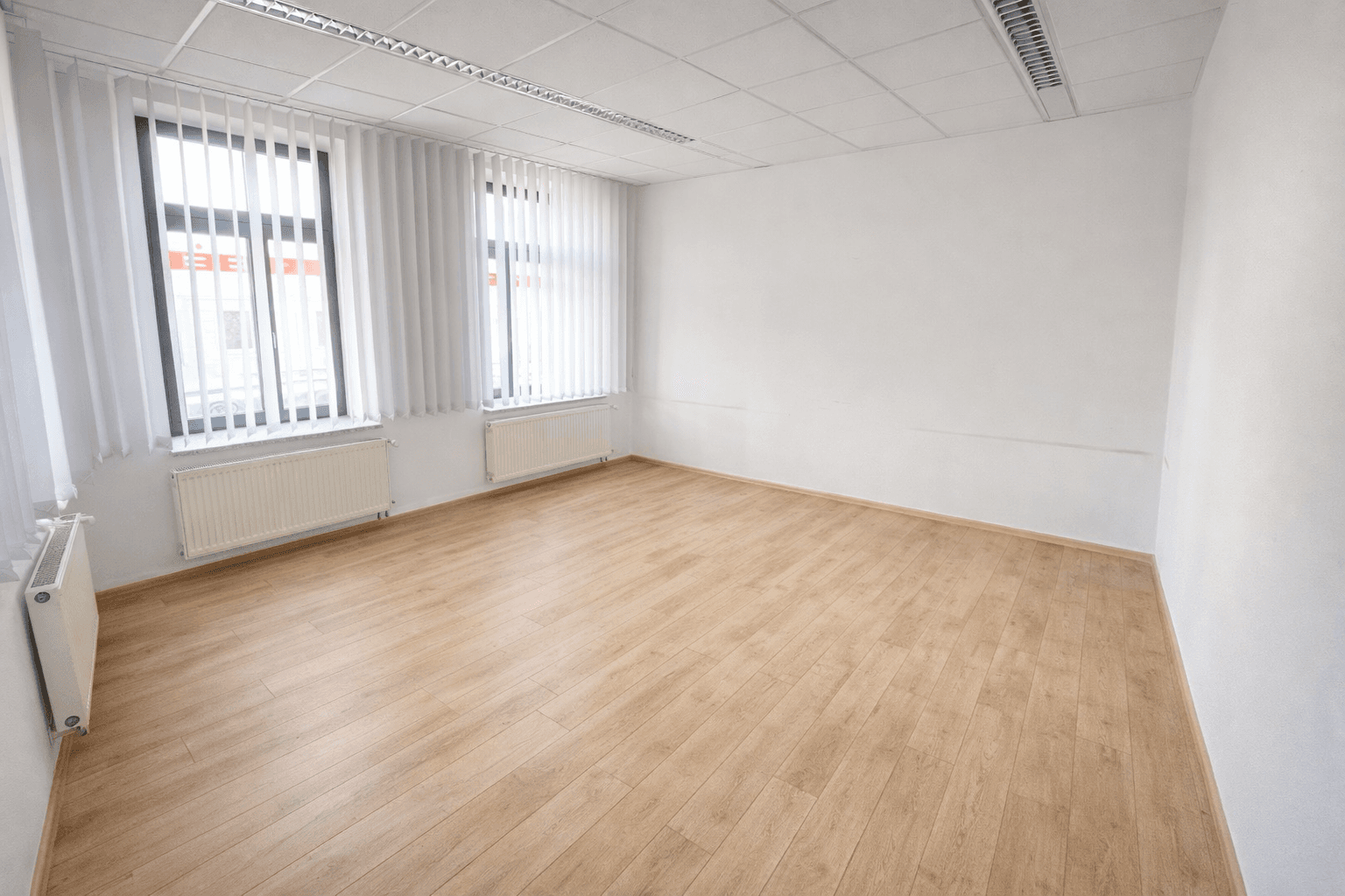 Pronájem kanceláře 170 m², Beethovenstraße 28, Plauen, Sasko Pronájem kanceláře 170 m², Beethovenstraße 28, Plauen, Sasko