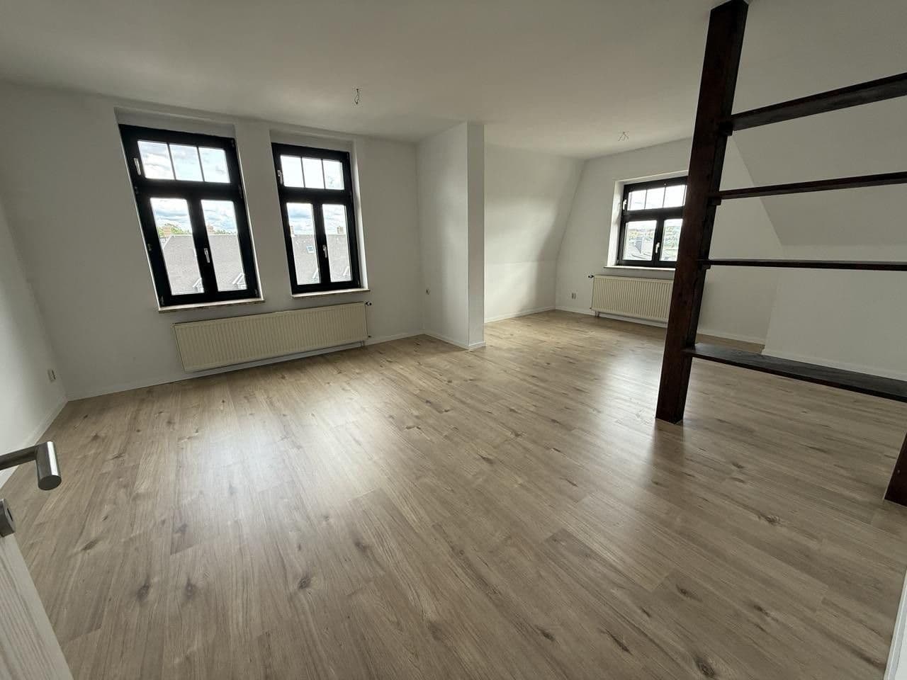 Pronájem bytu 4+1 105 m², Jößnitzer Str. 71, Plauen, Sasko Pronájem bytu 4+1 105 m², Jößnitzer Str. 71, Plauen, Sasko