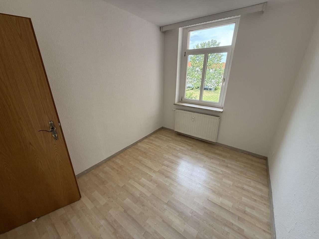 Pronájem bytu 3+1 65 m², Haselbrunner Str. 73, Plauen, Sasko Pronájem bytu 3+1 65 m², Haselbrunner Str. 73, Plauen, Sasko