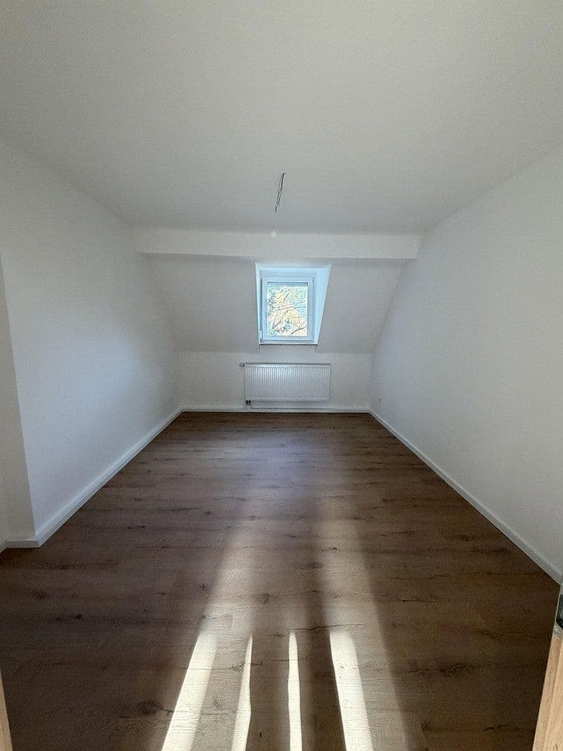 Pronájem bytu 5+1 89 m², Hardenbergplatz 8, Nürnberg, Bavorsko Pronájem bytu 5+1 89 m², Hardenbergplatz 8, Nürnberg, Bavorsko