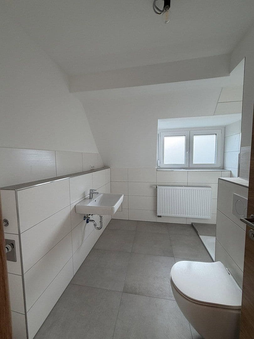 Pronájem bytu 5+1 89 m², Hardenbergplatz 8, Nürnberg, Bavorsko Pronájem bytu 5+1 89 m², Hardenbergplatz 8, Nürnberg, Bavorsko