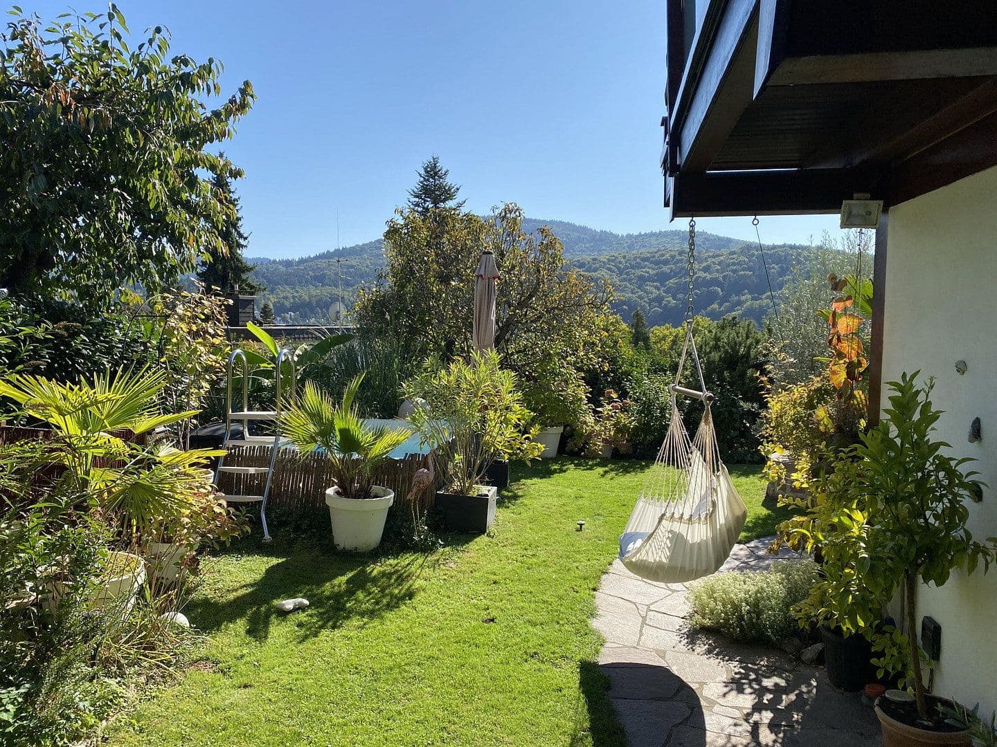 Prodej domu 232 m², pozemek 889 m², Baden-Baden, Bádensko-Württembersko Prodej domu 232 m², pozemek 889 m², Baden-Baden, Bádensko-Württembersko