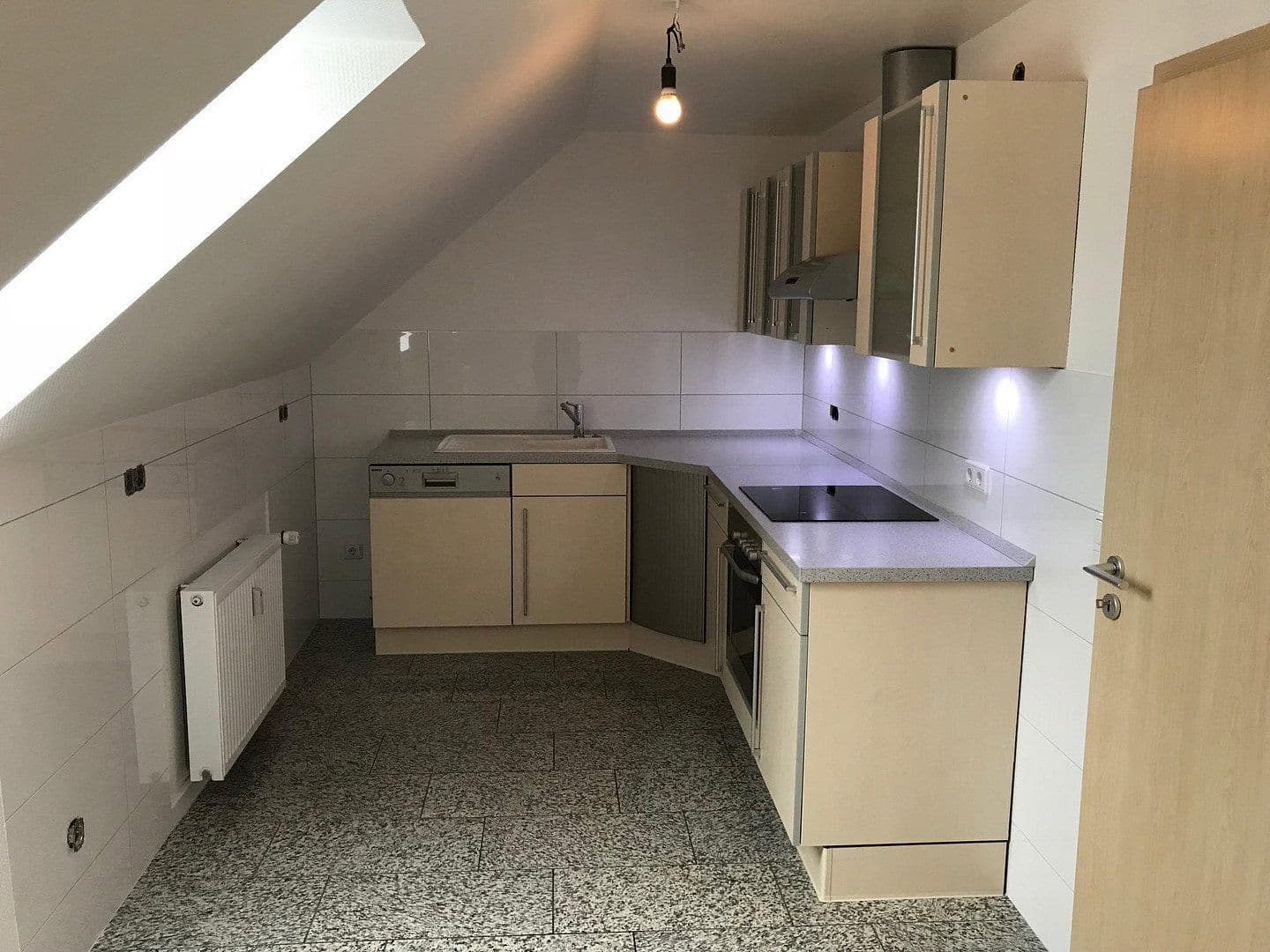 Pronájem bytu 2+kk 80 m², Rödermark, Hessen Pronájem bytu 2+kk 80 m², Rödermark, Hessen