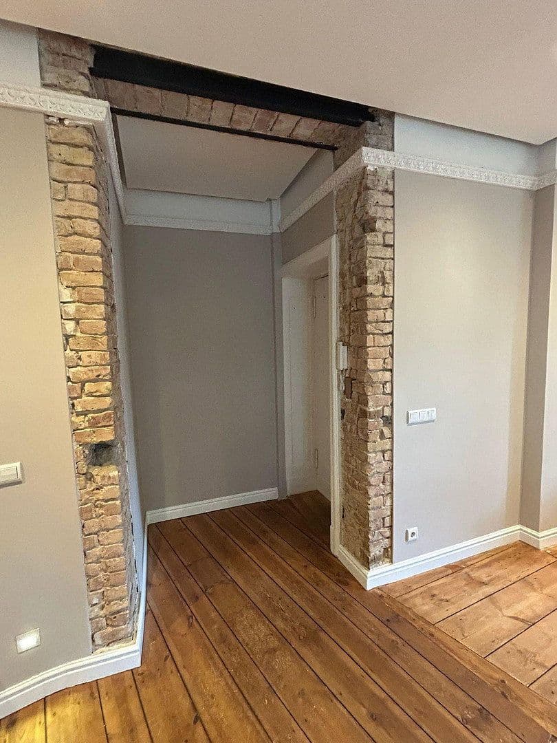 Prodej bytu 3+1 102 m², Bismarckstraße 42, Berlin, Berlín Prodej bytu 3+1 102 m², Bismarckstraße 42, Berlin, Berlín