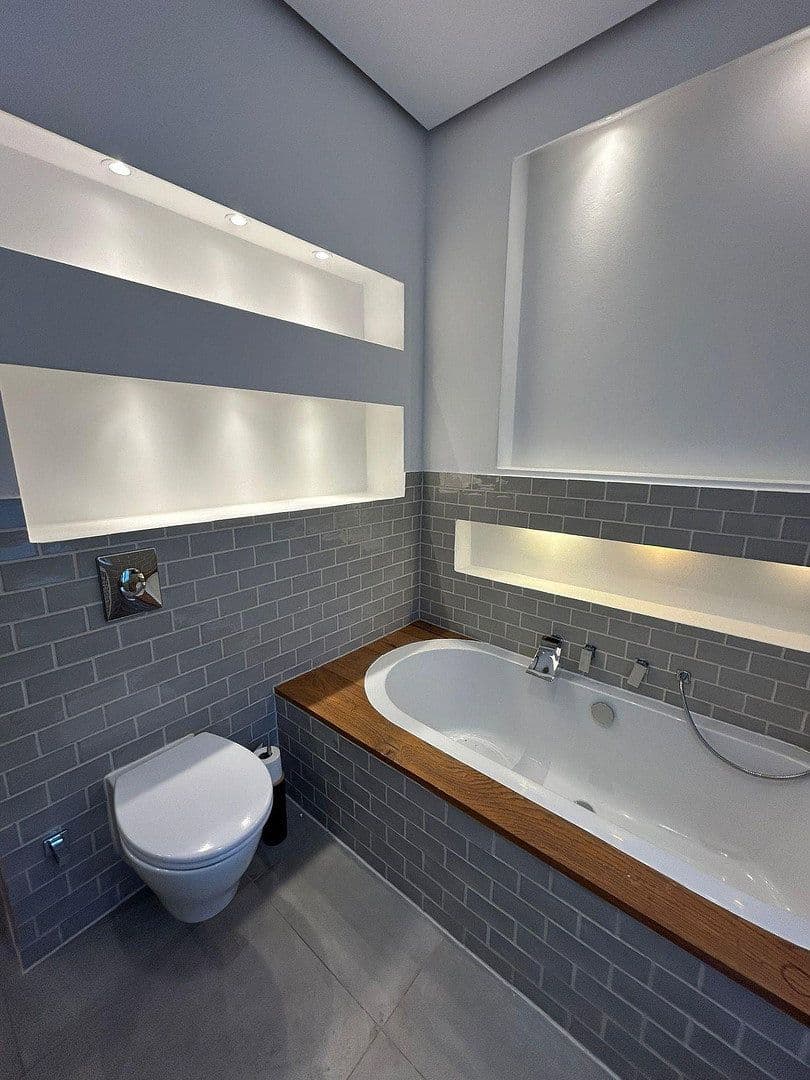 Prodej bytu 3+1 102 m², Bismarckstraße 42, Berlin, Berlín Prodej bytu 3+1 102 m², Bismarckstraße 42, Berlin, Berlín