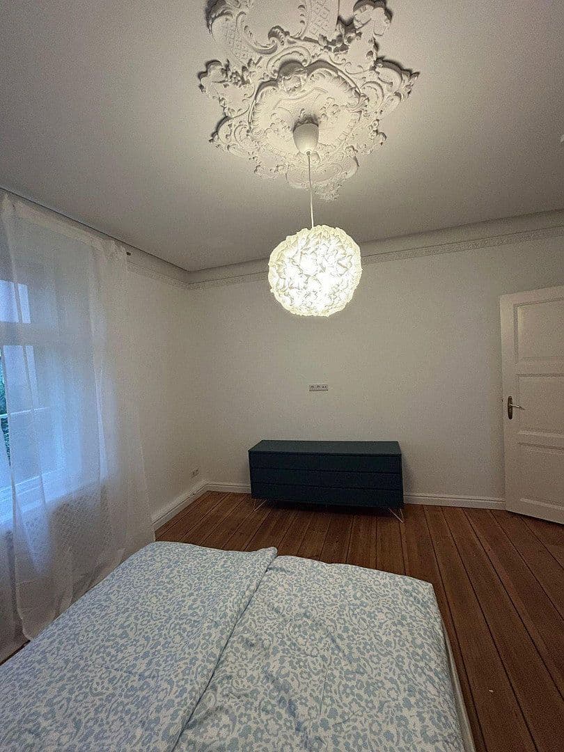 Prodej bytu 3+1 102 m², Bismarckstraße 42, Berlin, Berlín Prodej bytu 3+1 102 m², Bismarckstraße 42, Berlin, Berlín