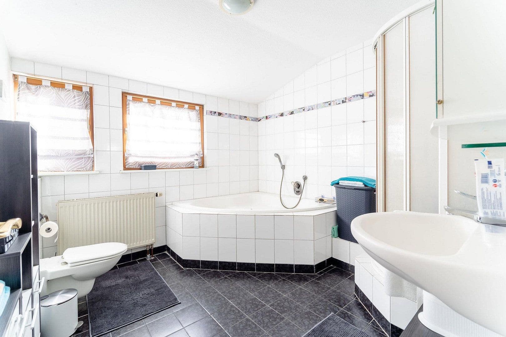 Prodej domu 434 m², pozemek 504 m², Deißlingen, Bádensko-Württembersko Prodej domu 434 m², pozemek 504 m², Deißlingen, Bádensko-Württembersko