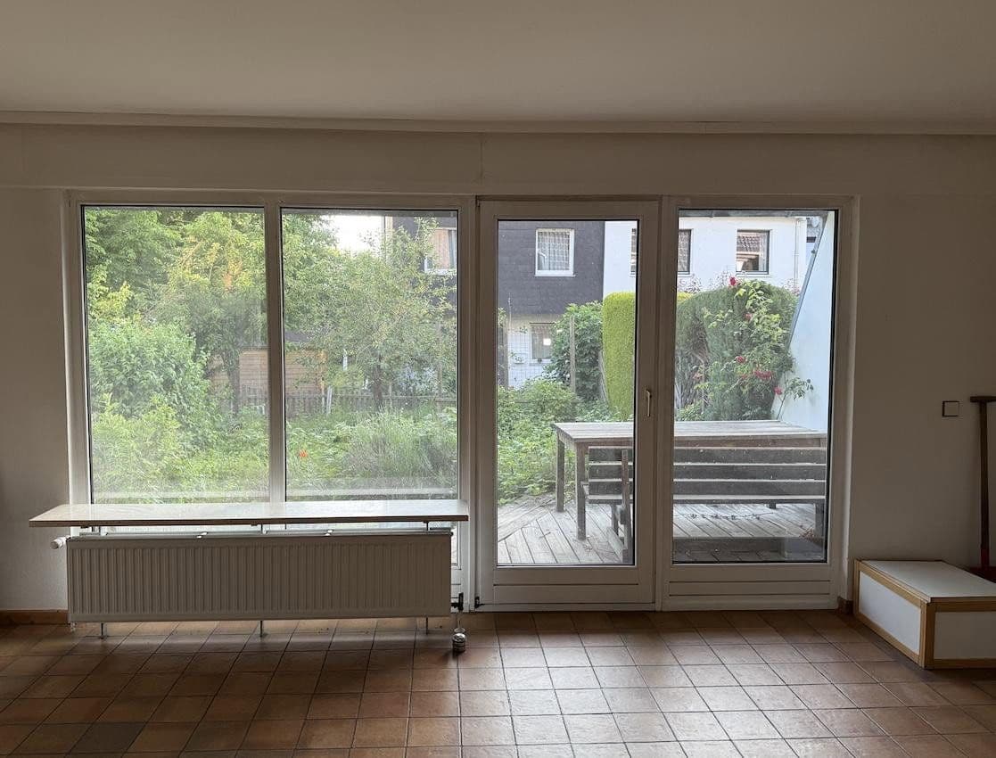 Prodej domu 166 m², pozemek 376 m², Laatzen, Dolní Sasko Prodej domu 166 m², pozemek 376 m², Laatzen, Dolní Sasko