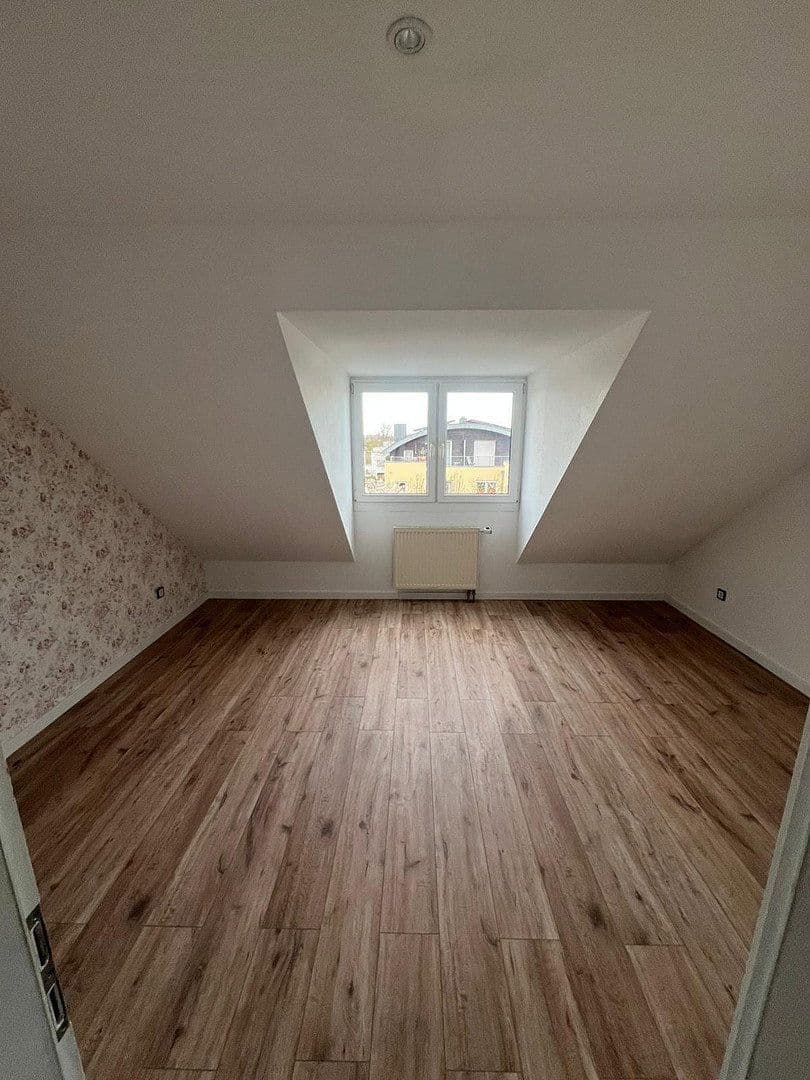 Prodej domu 100 m², pozemek 251 m², Brühl, Severní Porýní-Vestfálsko Prodej domu 100 m², pozemek 251 m², Brühl, Severní Porýní-Vestfálsko