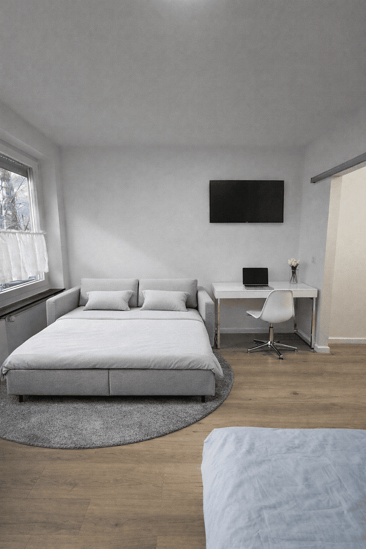 Pronájem bytu 1+1 27 m², Lerchenauerstr. 12, München, Bavorsko Pronájem bytu 1+1 27 m², Lerchenauerstr. 12, München, Bavorsko