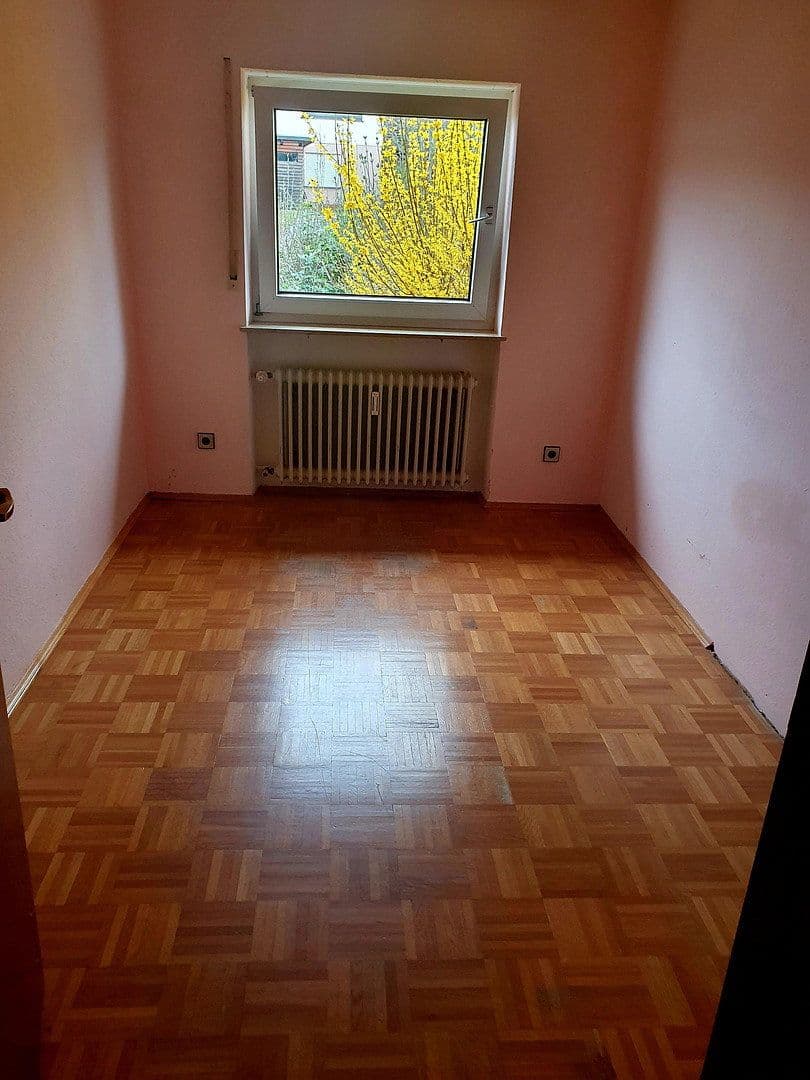 Prodej domu 197 m², pozemek 1.220 m², Buchen (Odenwald), Bádensko-Württembersko Prodej domu 197 m², pozemek 1.220 m², Buchen (Odenwald), Bádensko-Württembersko