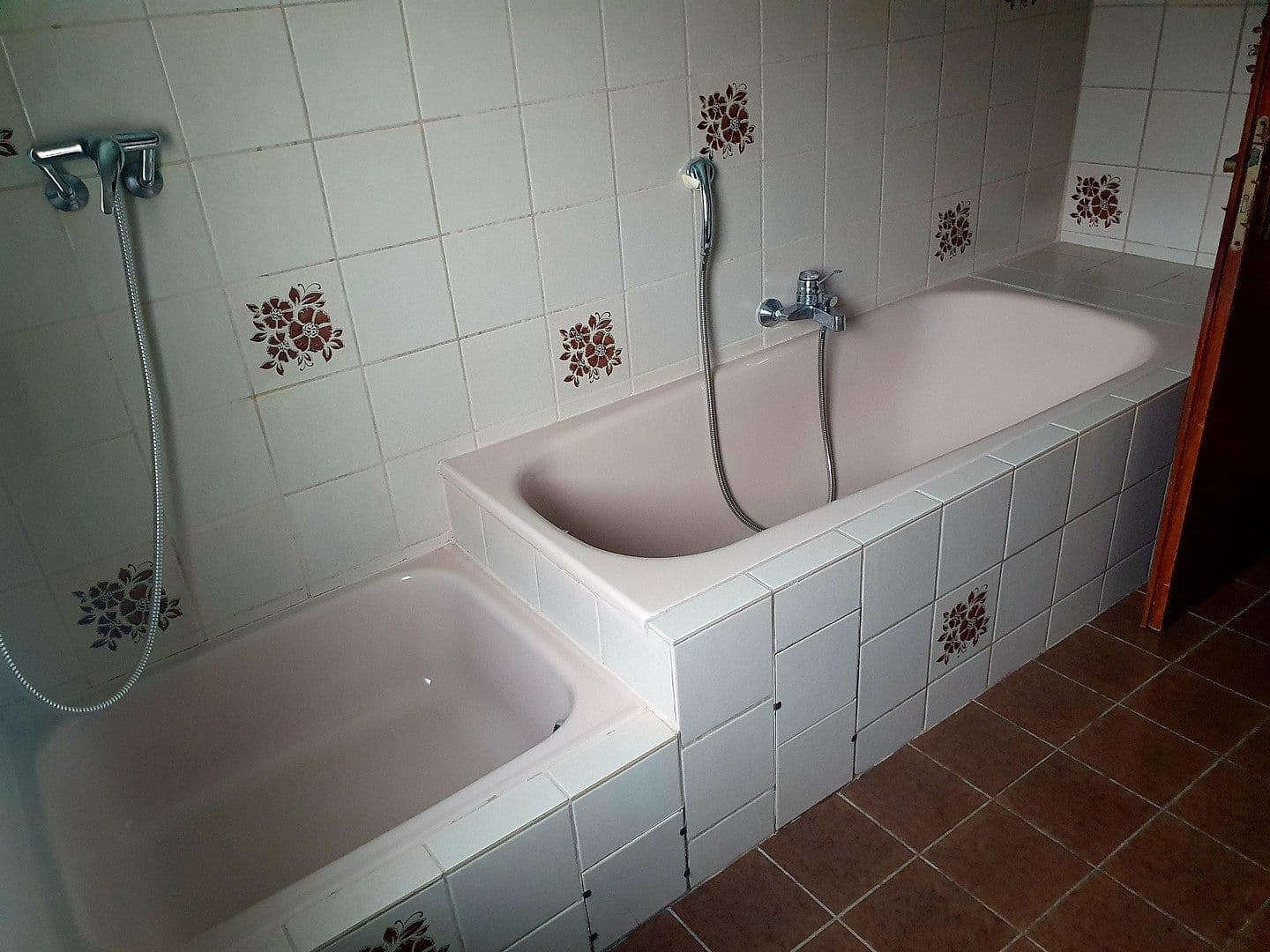 Prodej domu 197 m², pozemek 1.220 m², Buchen (Odenwald), Bádensko-Württembersko Prodej domu 197 m², pozemek 1.220 m², Buchen (Odenwald), Bádensko-Württembersko