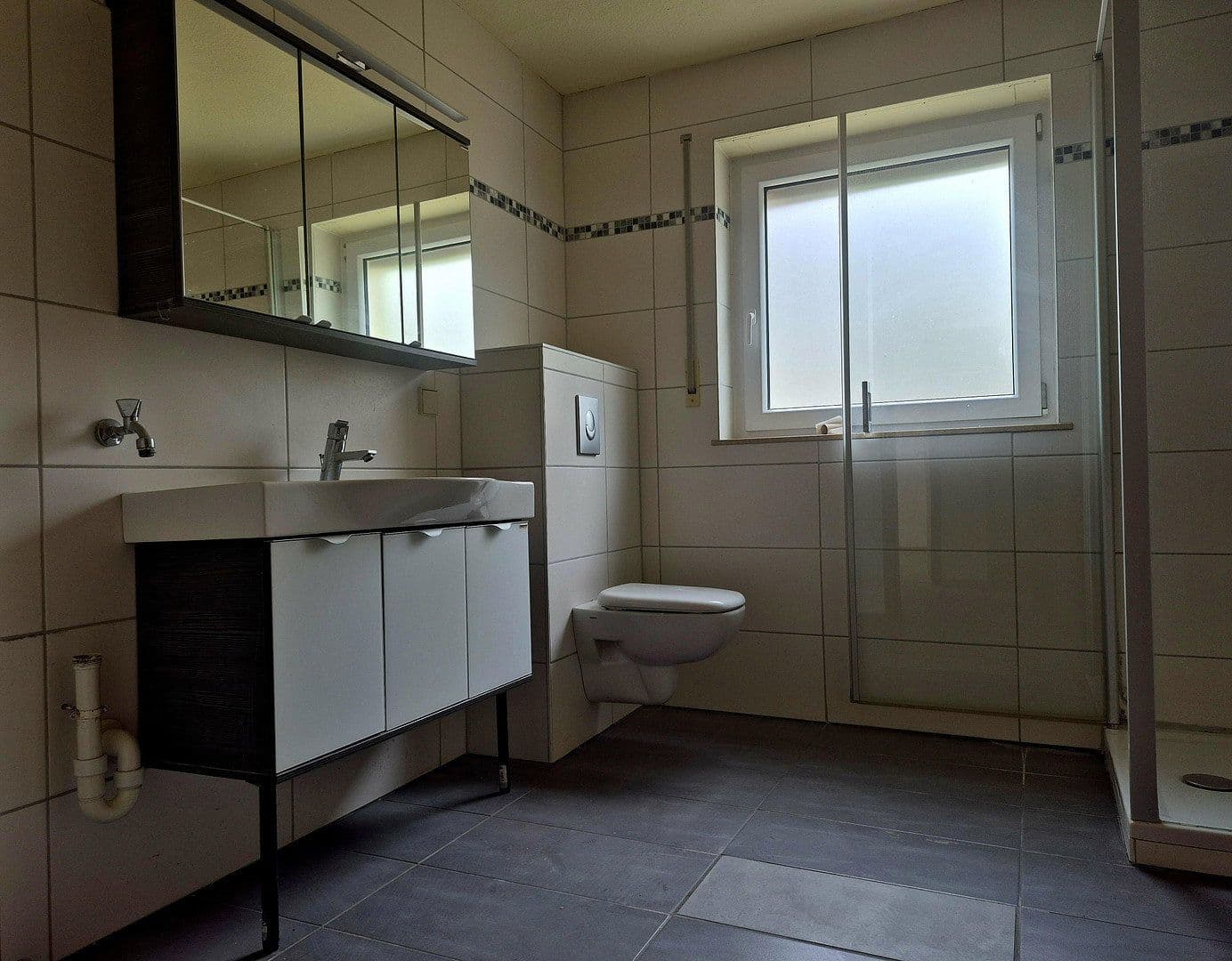 Prodej domu 197 m², pozemek 1.220 m², Buchen (Odenwald), Bádensko-Württembersko Prodej domu 197 m², pozemek 1.220 m², Buchen (Odenwald), Bádensko-Württembersko