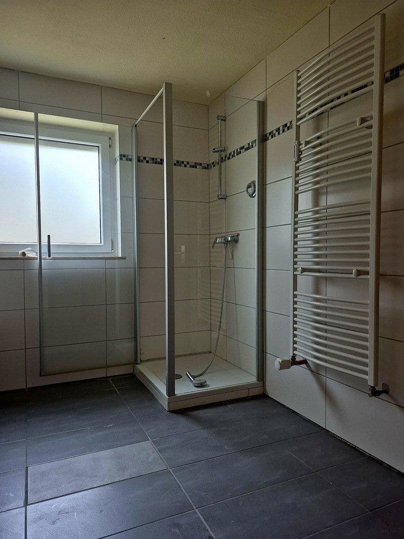 Prodej domu 197 m², pozemek 1.220 m², Buchen (Odenwald), Bádensko-Württembersko Prodej domu 197 m², pozemek 1.220 m², Buchen (Odenwald), Bádensko-Württembersko