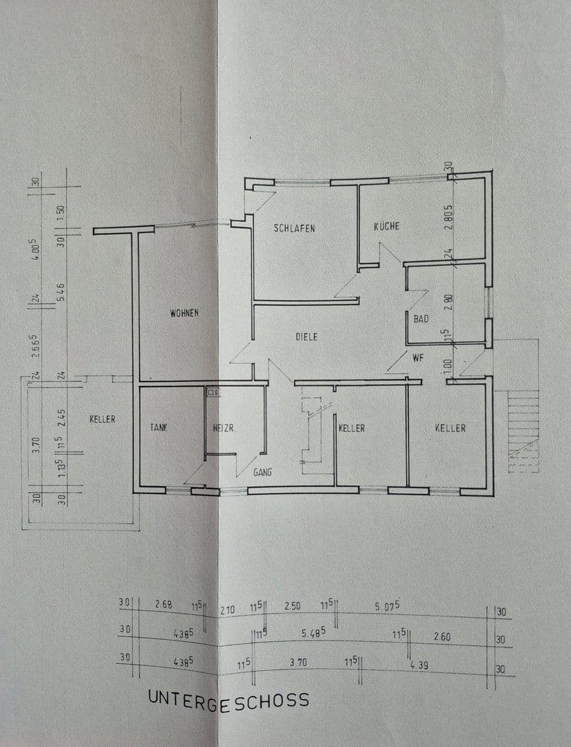 Prodej domu 197 m², pozemek 1.220 m², Buchen (Odenwald), Bádensko-Württembersko Prodej domu 197 m², pozemek 1.220 m², Buchen (Odenwald), Bádensko-Württembersko