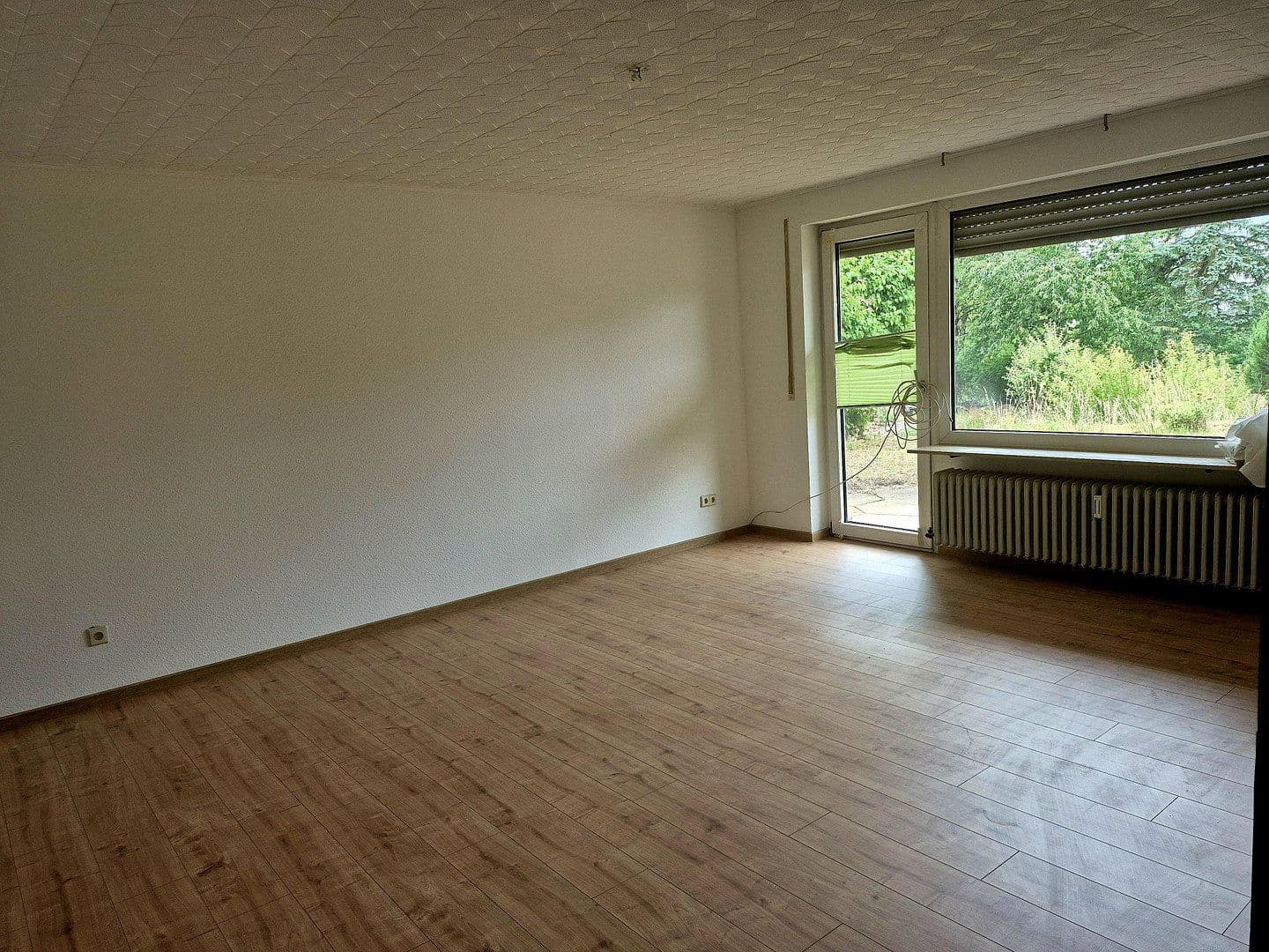 Prodej domu 197 m², pozemek 1.220 m², Buchen (Odenwald), Bádensko-Württembersko Prodej domu 197 m², pozemek 1.220 m², Buchen (Odenwald), Bádensko-Württembersko