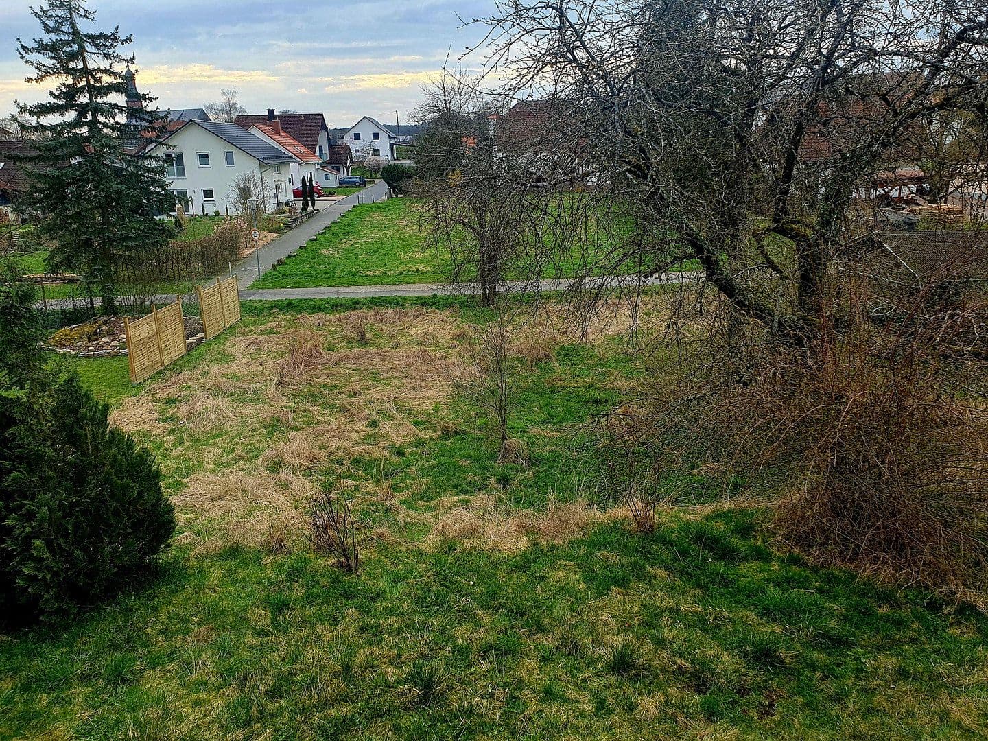 Prodej domu 197 m², pozemek 1.220 m², Buchen (Odenwald), Bádensko-Württembersko Prodej domu 197 m², pozemek 1.220 m², Buchen (Odenwald), Bádensko-Württembersko