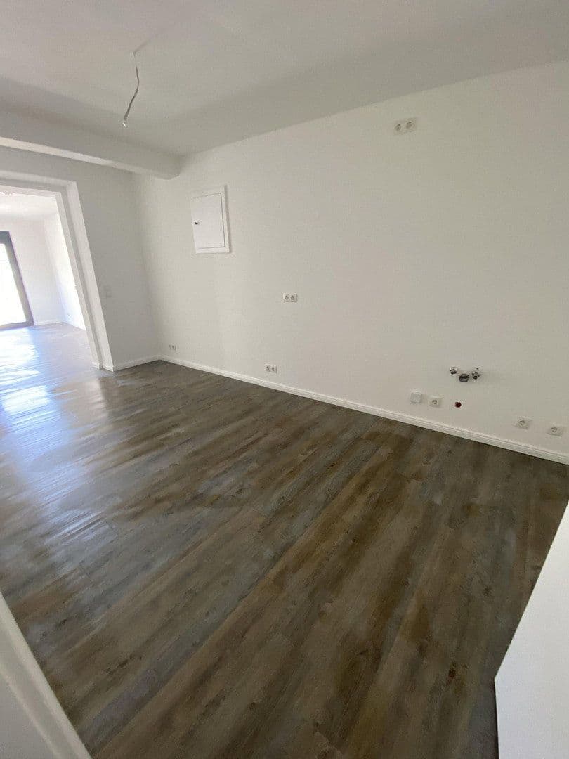 Pronájem bytu 2+1 38 m², Hochstraße 61, Andernach, Porýní-Falc Pronájem bytu 2+1 38 m², Hochstraße 61, Andernach, Porýní-Falc
