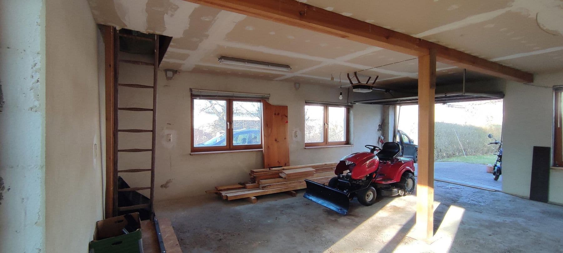 Prodej domu 120 m², pozemek 2.000 m², Zeulenroda-Triebes, Durynsko Prodej domu 120 m², pozemek 2.000 m², Zeulenroda-Triebes, Durynsko