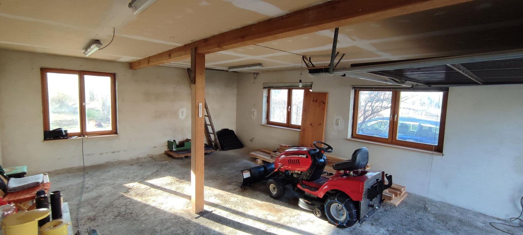 Prodej domu 120 m², pozemek 2.000 m², Zeulenroda-Triebes, Durynsko Prodej domu 120 m², pozemek 2.000 m², Zeulenroda-Triebes, Durynsko