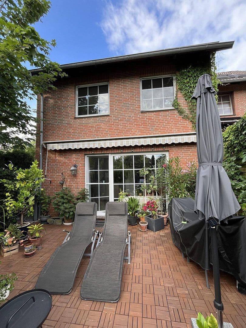 Prodej domu 130 m², pozemek 331 m², Lehrte, Dolní Sasko Prodej domu 130 m², pozemek 331 m², Lehrte, Dolní Sasko