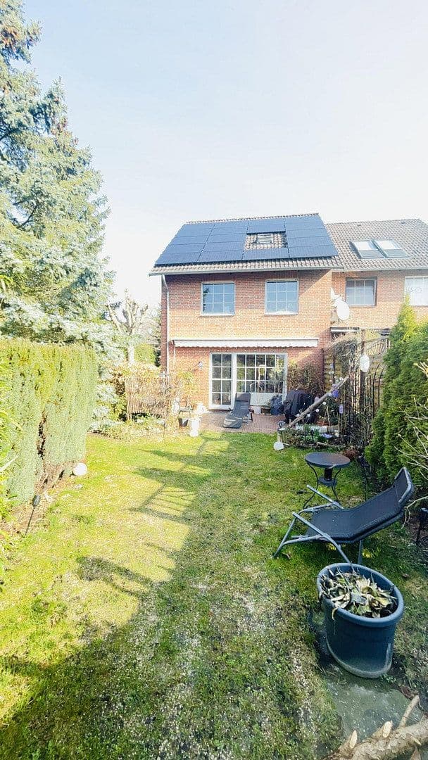 Prodej domu 130 m², pozemek 331 m², Lehrte, Dolní Sasko Prodej domu 130 m², pozemek 331 m², Lehrte, Dolní Sasko