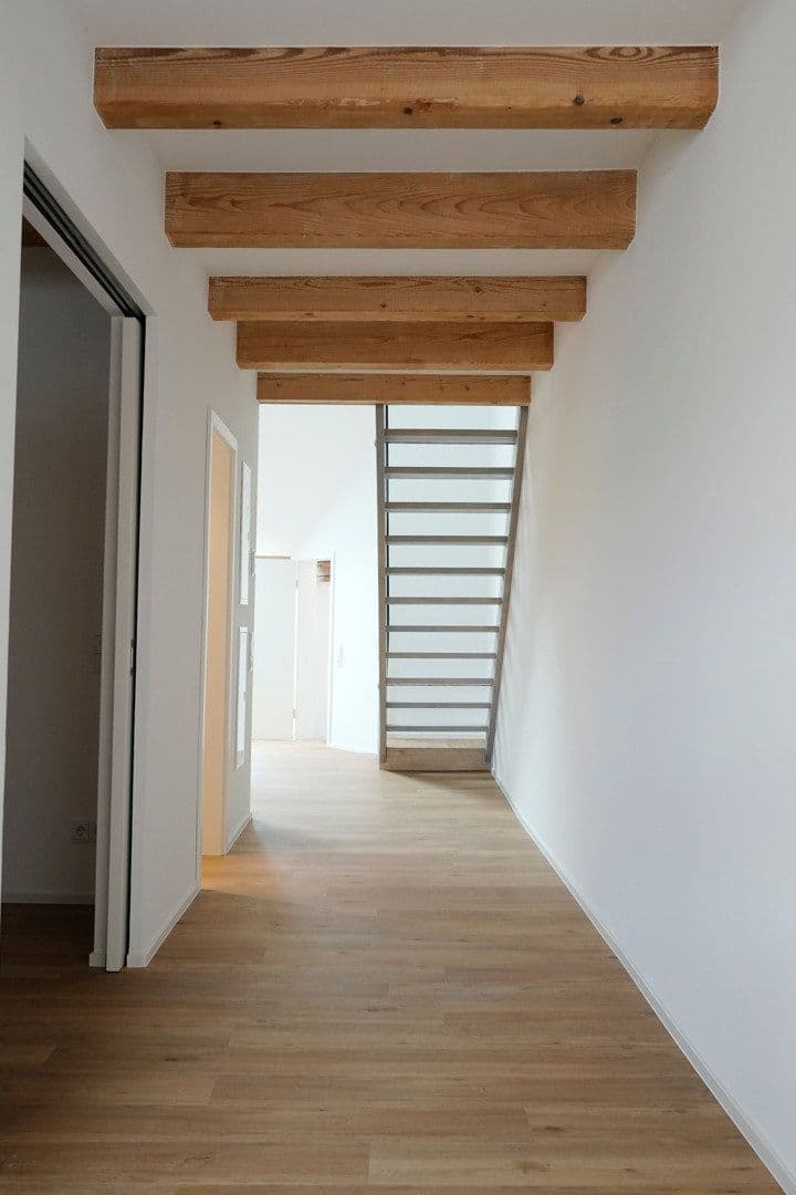 Pronájem bytu 3+1 115 m², Kaiserstrasse, Waldshut-Tiengen, Bádensko-Württembersko Pronájem bytu 3+1 115 m², Kaiserstrasse, Waldshut-Tiengen, Bádensko-Württembersko