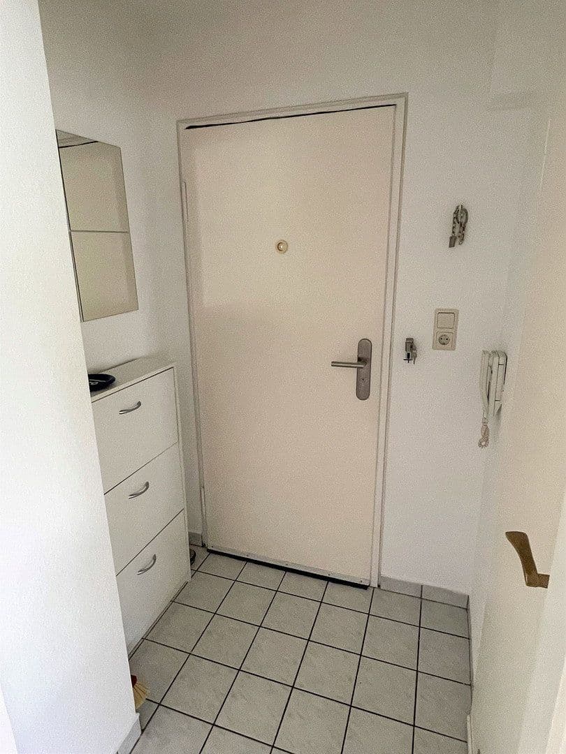 Pronájem bytu 1+1 22 m², Stuttgart, Bádensko-Württembersko Pronájem bytu 1+1 22 m², Stuttgart, Bádensko-Württembersko