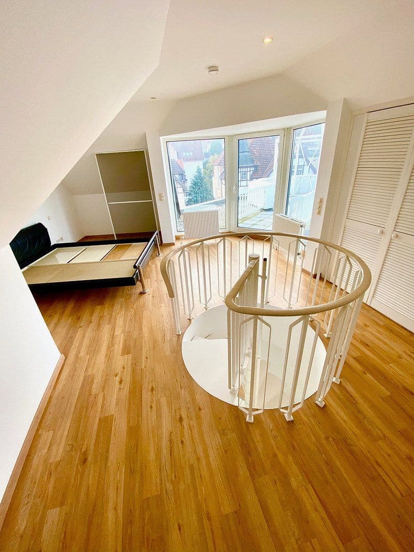 Pronájem bytu 2+1 112 m², Detmolder Str. 43, Bielefeld, Severní Porýní-Vestfálsko Pronájem bytu 2+1 112 m², Detmolder Str. 43, Bielefeld, Severní Porýní-Vestfálsko