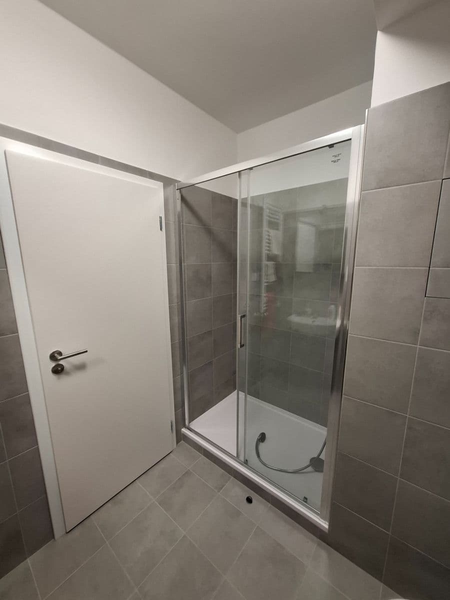 Pronájem bytu 1+kk 35 m², Gerstelova, Praha, Praha Pronájem bytu 1+kk 35 m², Gerstelova, Praha, Praha