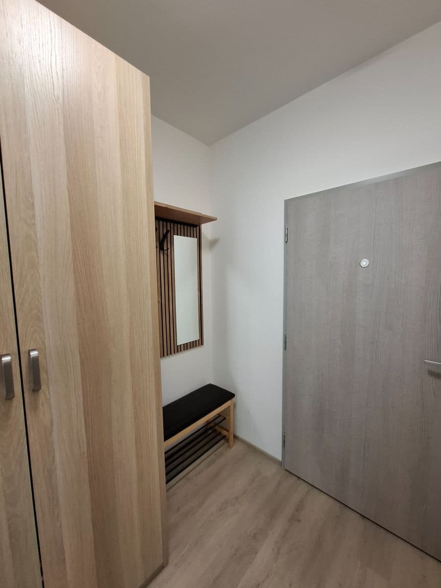 Pronájem bytu 1+kk 35 m², Gerstelova, Praha, Praha Pronájem bytu 1+kk 35 m², Gerstelova, Praha, Praha