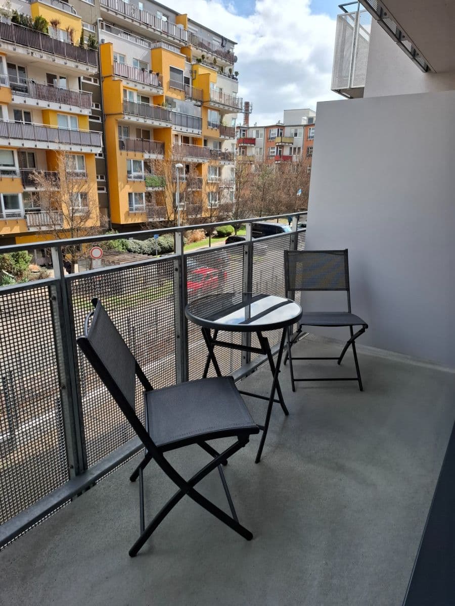Pronájem bytu 1+kk 35 m², Gerstelova, Praha, Praha Pronájem bytu 1+kk 35 m², Gerstelova, Praha, Praha