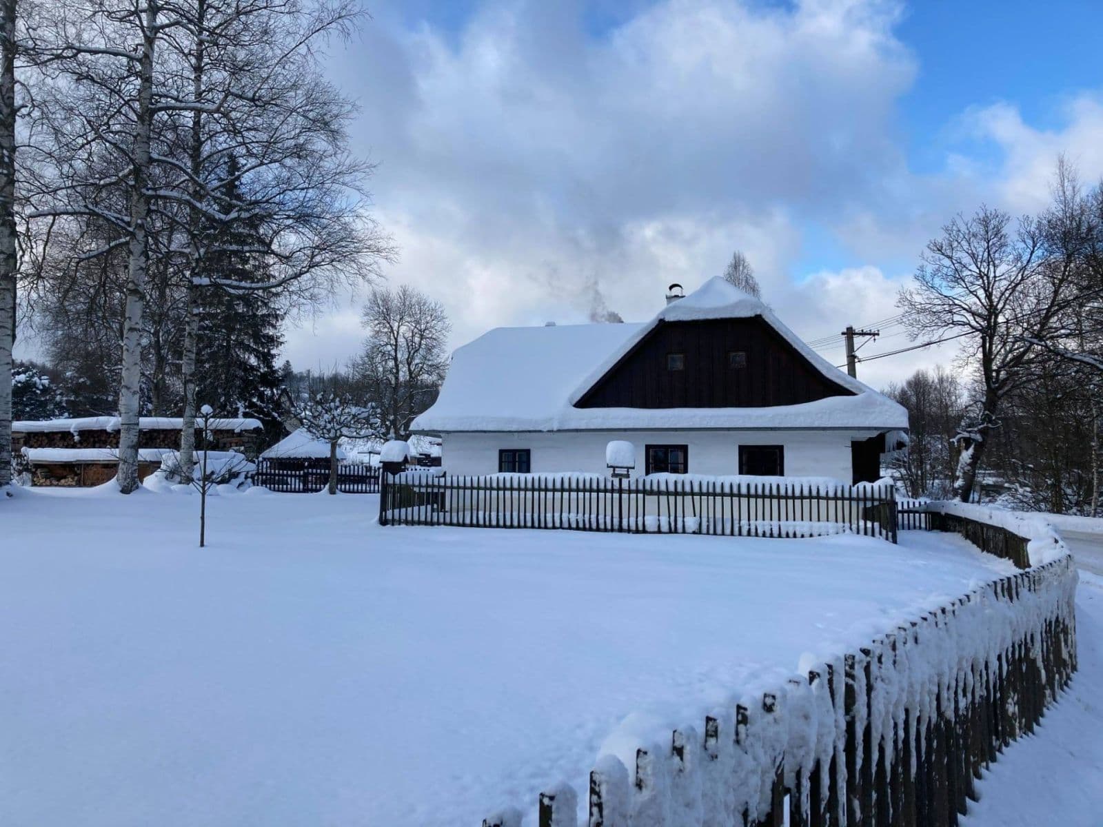 Prodej chaty, chalupy 110 m², pozemek 1.035 m², Křižánky, Kraj Vysočina Prodej chaty, chalupy 110 m², pozemek 1.035 m², Křižánky, Kraj Vysočina
