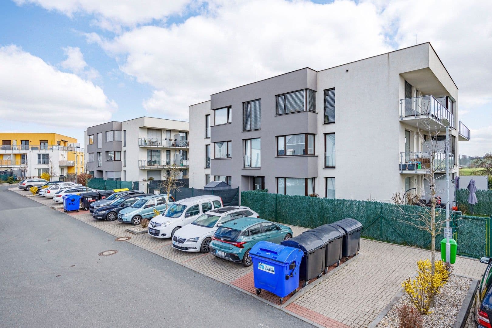 Pronájem bytu 1+kk 34 m², Emy Destinové, Jinočany, Středočeský kraj Pronájem bytu 1+kk 34 m², Emy Destinové, Jinočany, Středočeský kraj