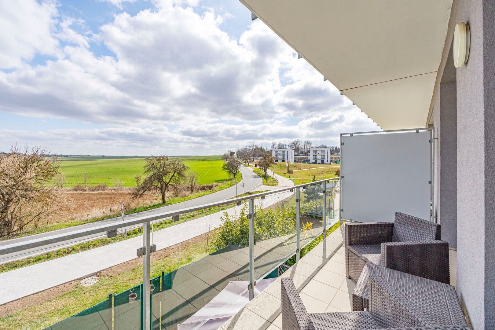 Pronájem bytu 1+kk 34 m², Emy Destinové, Jinočany, Středočeský kraj Pronájem bytu 1+kk 34 m², Emy Destinové, Jinočany, Středočeský kraj