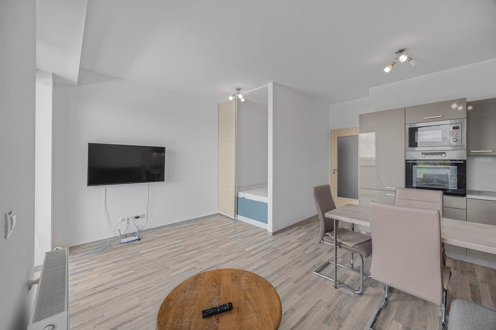 Pronájem bytu 1+kk 34 m², Emy Destinové, Jinočany, Středočeský kraj Pronájem bytu 1+kk 34 m², Emy Destinové, Jinočany, Středočeský kraj