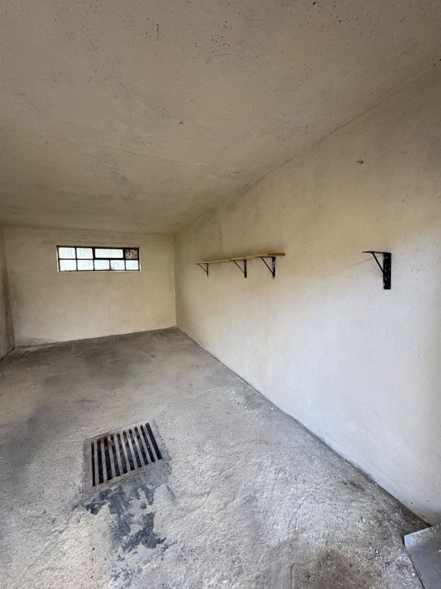 Pronájem garáže 19 m², Fr. Kloze, Kladno, Středočeský kraj Pronájem garáže 19 m², Fr. Kloze, Kladno, Středočeský kraj