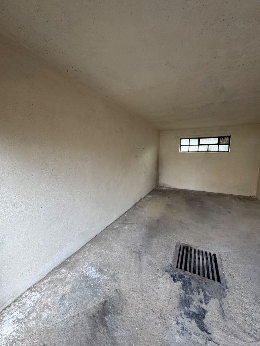 Pronájem garáže 19 m², Fr. Kloze, Kladno, Středočeský kraj Pronájem garáže 19 m², Fr. Kloze, Kladno, Středočeský kraj