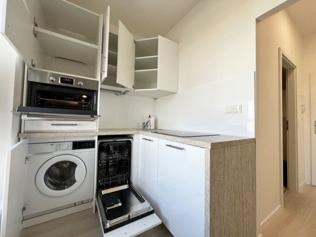 Pronájem bytu 1+kk 23 m², Poděbradská, Praha, Praha Pronájem bytu 1+kk 23 m², Poděbradská, Praha, Praha