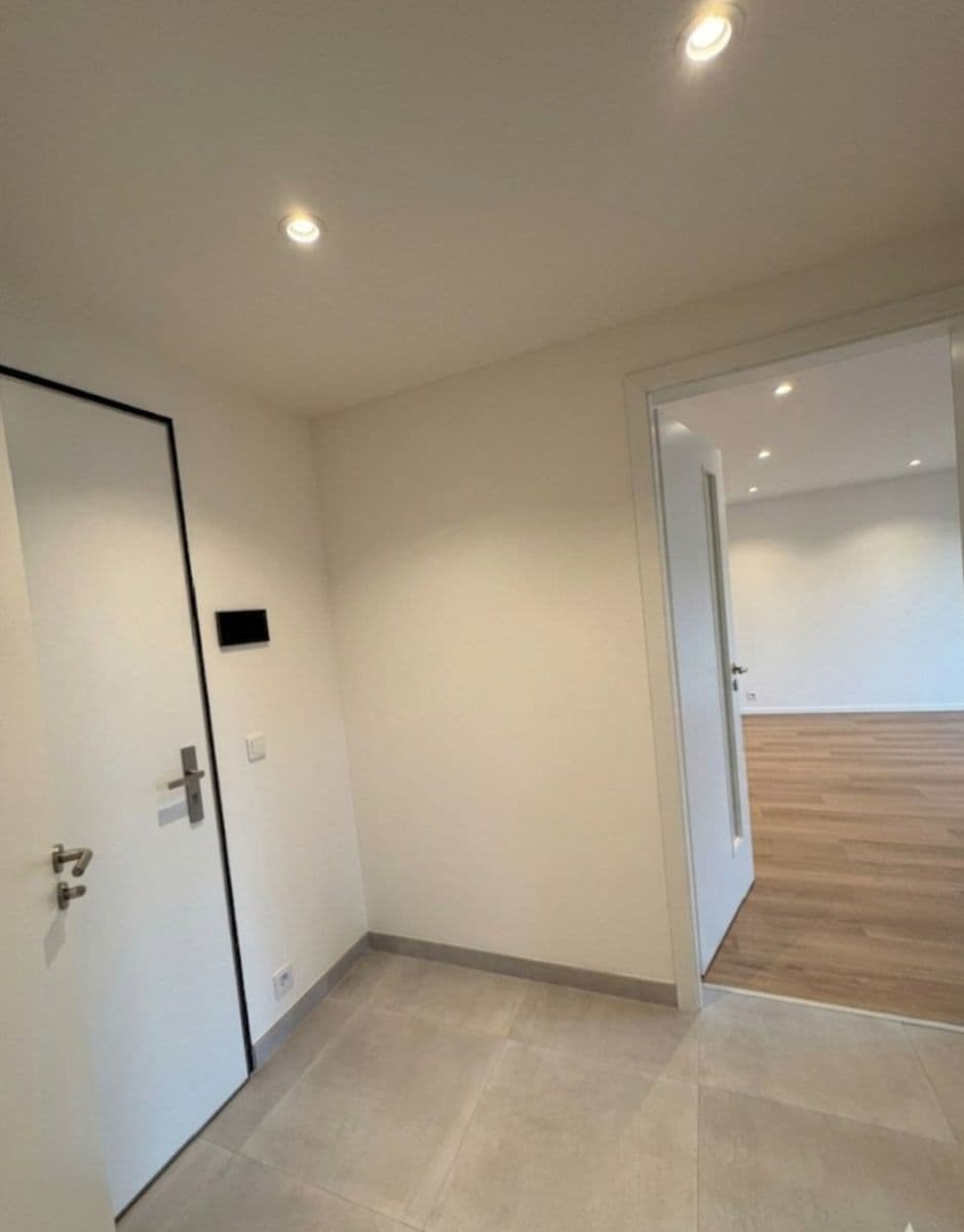 Pronájem bytu 2+kk 52 m², Hodkovická, Praha, Praha Pronájem bytu 2+kk 52 m², Hodkovická, Praha, Praha