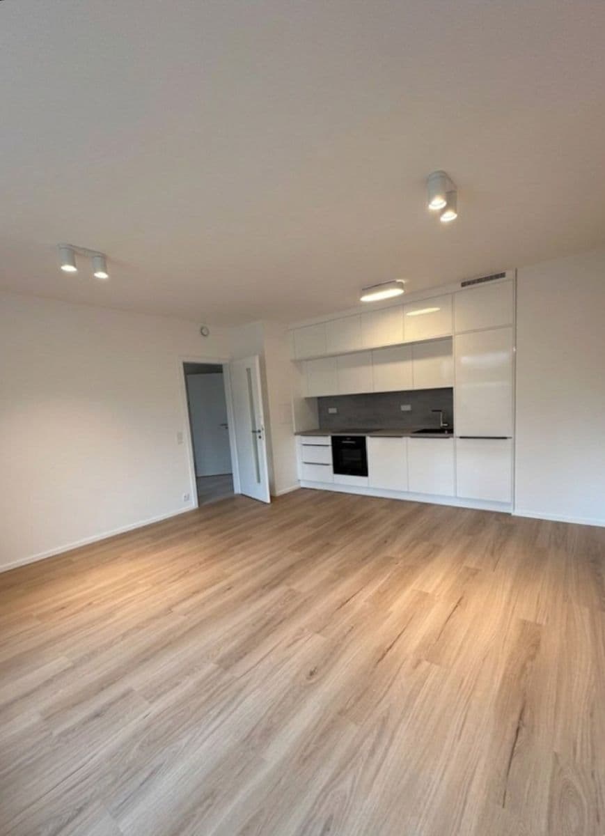 Pronájem bytu 2+kk 52 m², Hodkovická, Praha, Praha Pronájem bytu 2+kk 52 m², Hodkovická, Praha, Praha