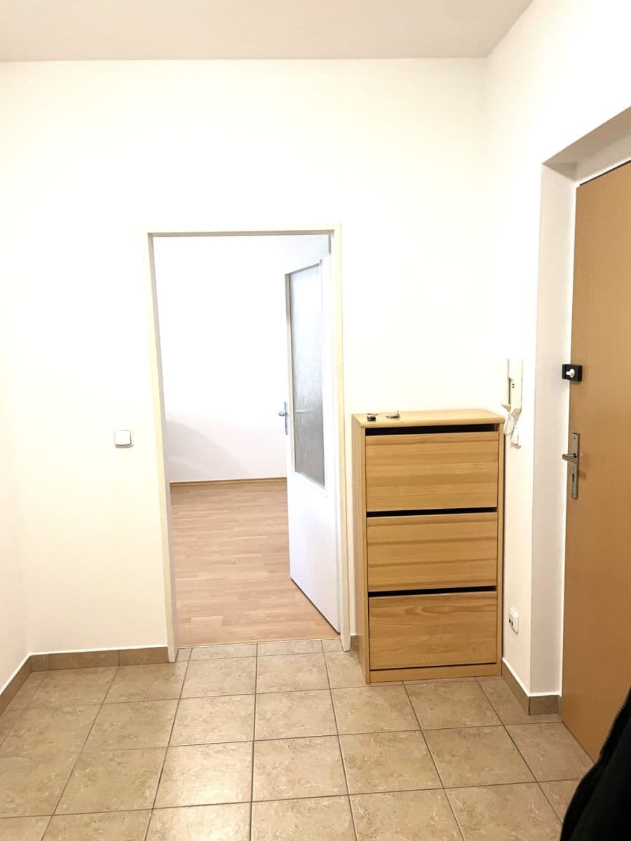 Prodej bytu 1+kk 45 m², Ve Stromkách, Vestec, Středočeský kraj Prodej bytu 1+kk 45 m², Ve Stromkách, Vestec, Středočeský kraj