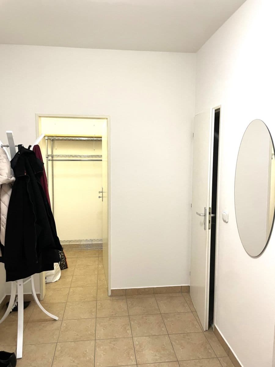 Prodej bytu 1+kk 45 m², Ve Stromkách, Vestec, Středočeský kraj Prodej bytu 1+kk 45 m², Ve Stromkách, Vestec, Středočeský kraj